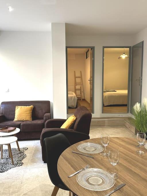 Appartement Centre Ville - Parking Prive - Wifi Nîmes Exterior photo